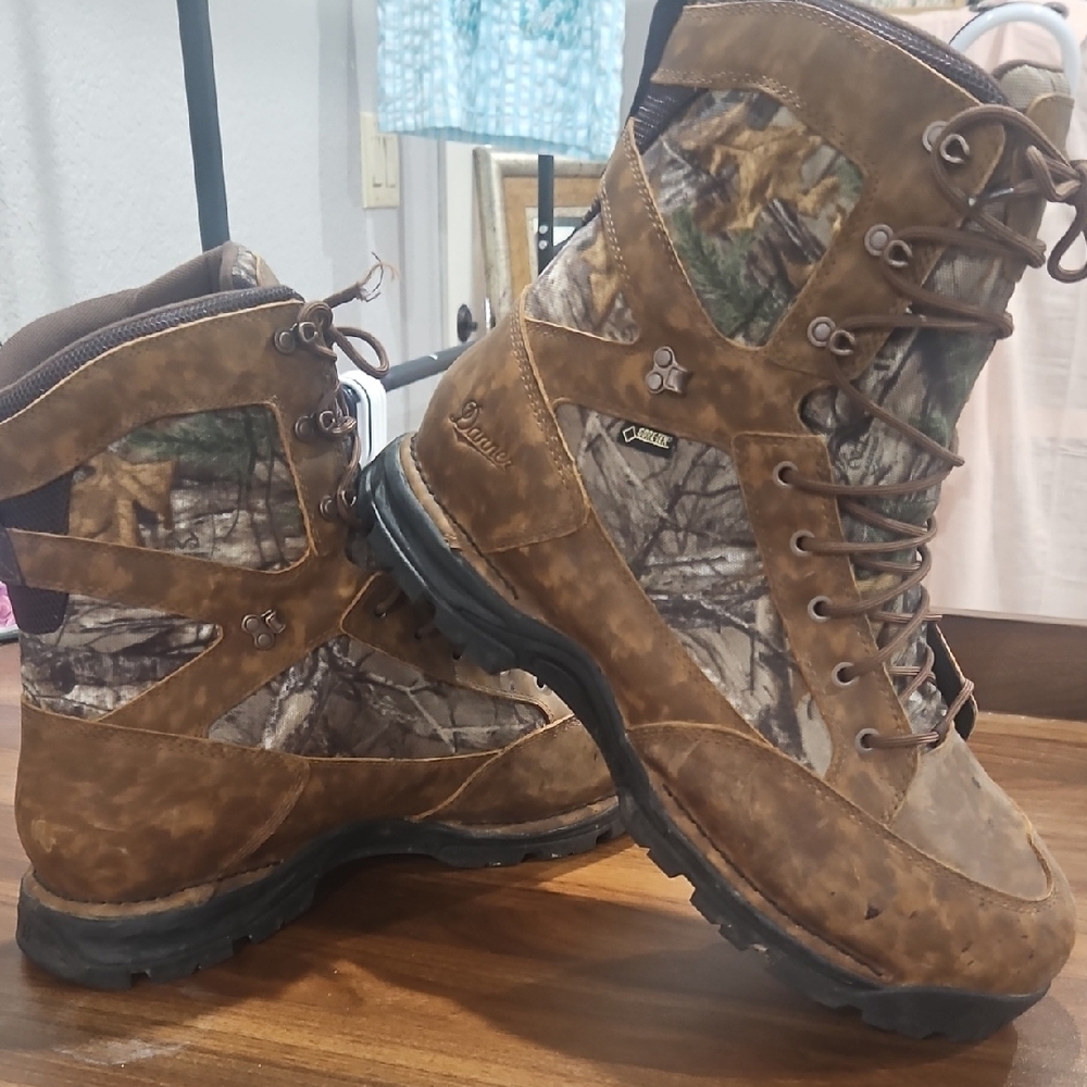 Danner GORE-TEX Brown Leather and Green/Gray Camo Hunting work Boot Size 13 Mens